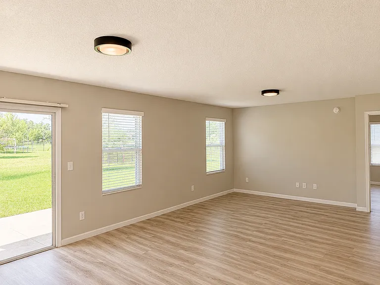 217 Brooklet Cir — Photo 11