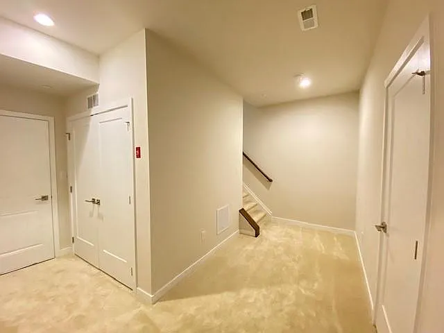 806 Hoopes Ln #180 — Photo 18