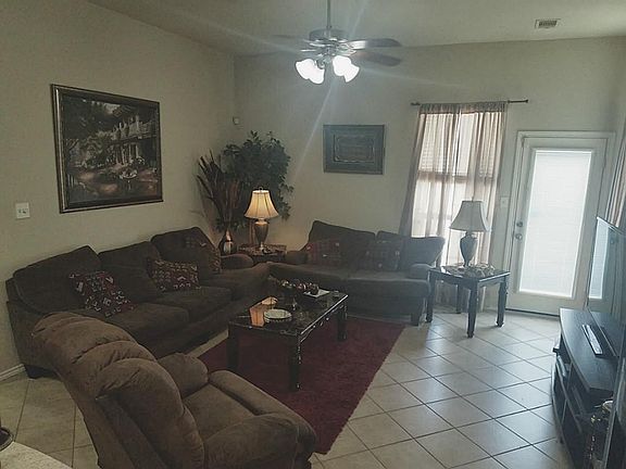 3rd image of 19902 Braecove Cir