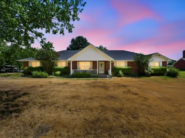 706 Georgetown Rd, Ovilla, TX 75154