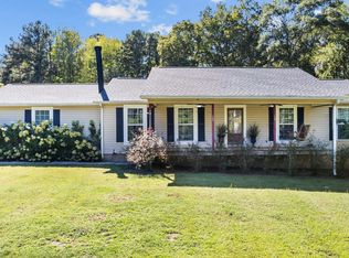 1104 Burkhalter Rd SE, Silver Creek, GA 30173