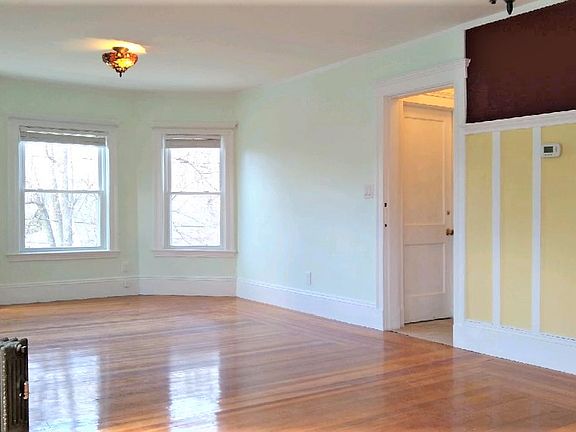 5th image of 7 Grand St #7