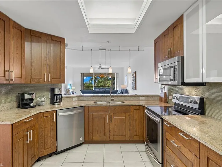 14817 Laguna Dr #203 — Photo 8