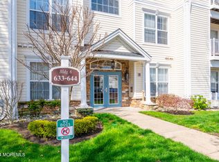 644 Saint Andrews Pl, Englishtown, NJ 07726