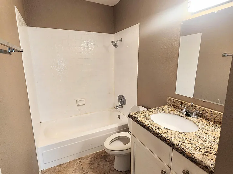 6229 Bellota Dr #C — Photo 15