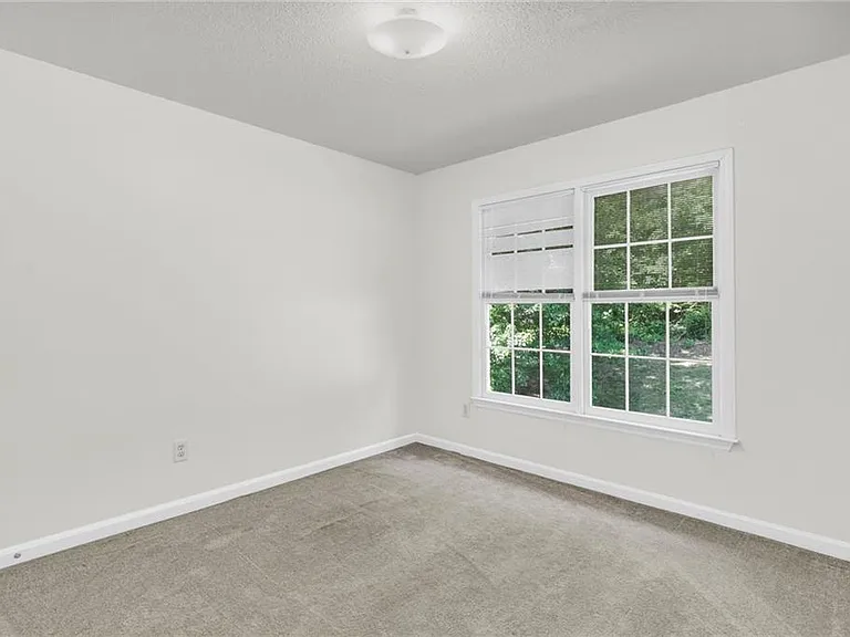 608 Adam Cir — Photo 29