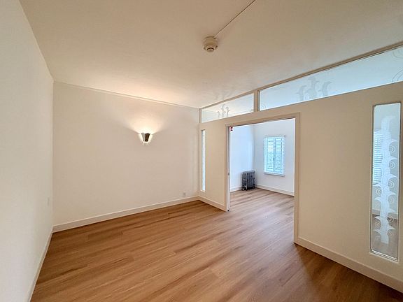 5th image of 1141 Whipple Ave #104