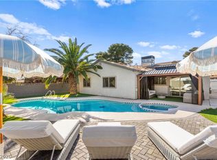 3838 Silent Hill Dr, Las Vegas, NV 89147