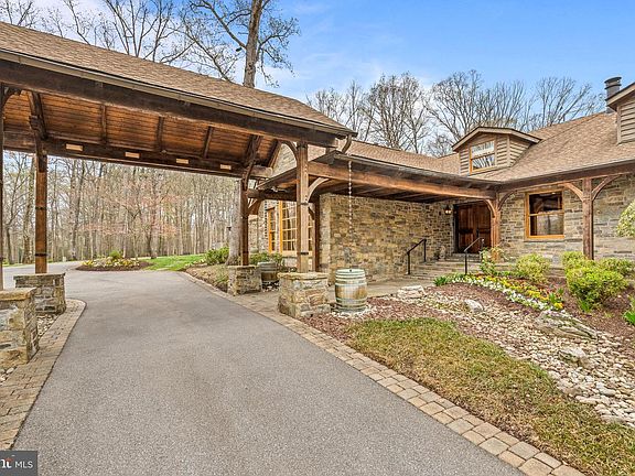 2nd image of 10204 Bentcross Dr