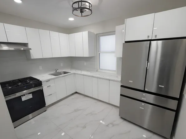 377 Jerome Street image 1 of 7