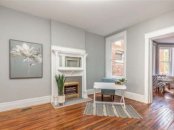 4th image of 2721 W Grace St
