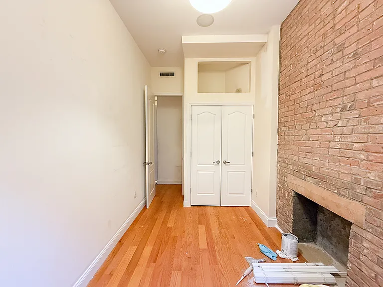 286 Macon St #2 — Photo 8