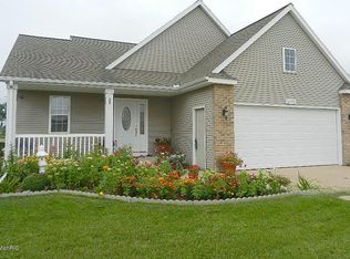 2891 Riley Ridge Rd, Holland, MI 49424