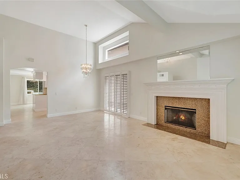 24811 Cutter — Photo 3