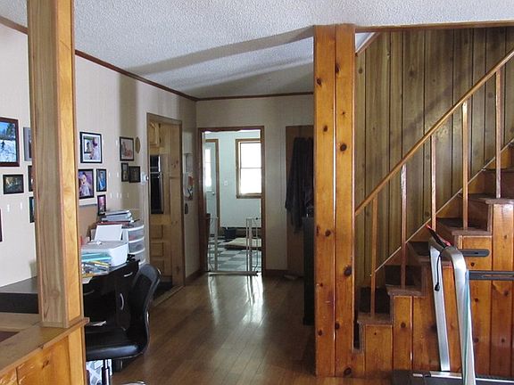 4th image of 20 Wellsboro St