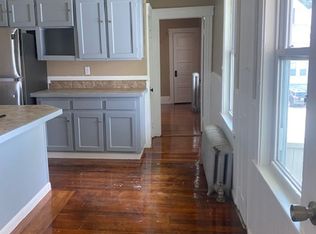 346 Carrington Ave FLOOR 2, Woonsocket, RI 02895