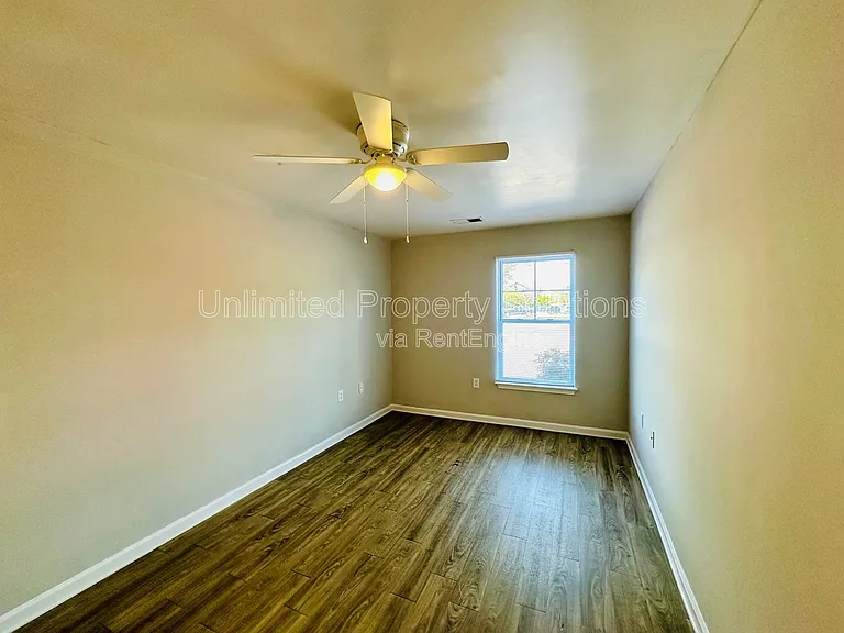 370 S Kerr Ave #105 — Photo 10