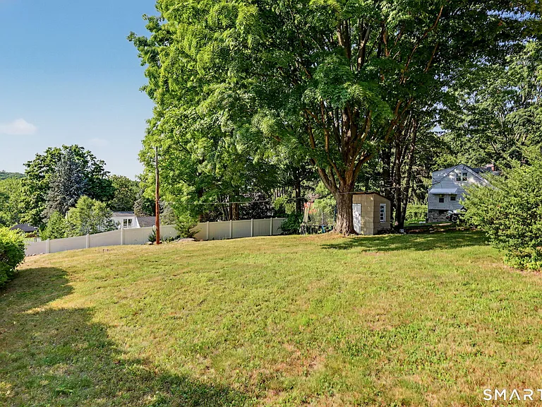 45 Valleyview Rd — Photo 25