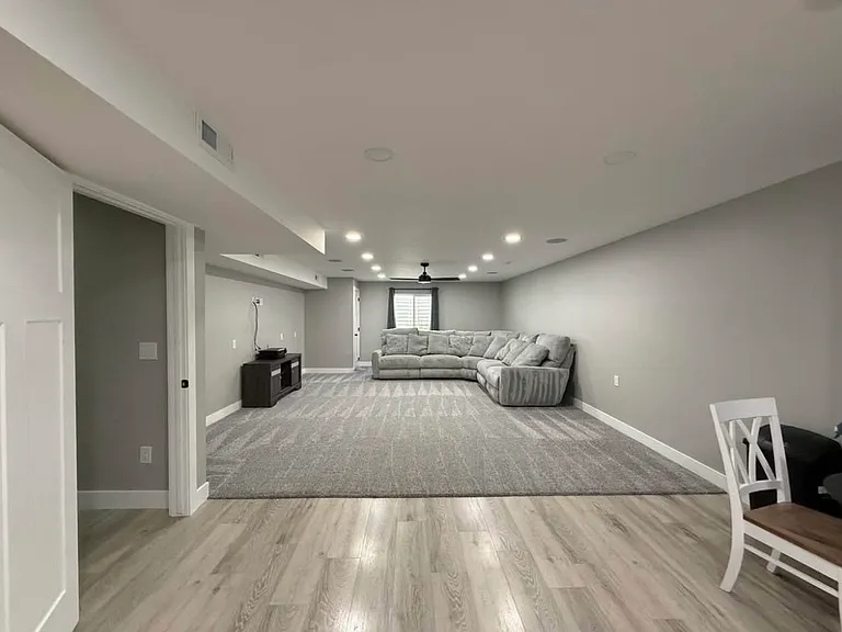 N 3175 W — Photo 22