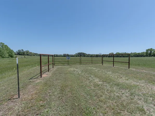2852 N Fm 312, Winnsboro, TX 75494