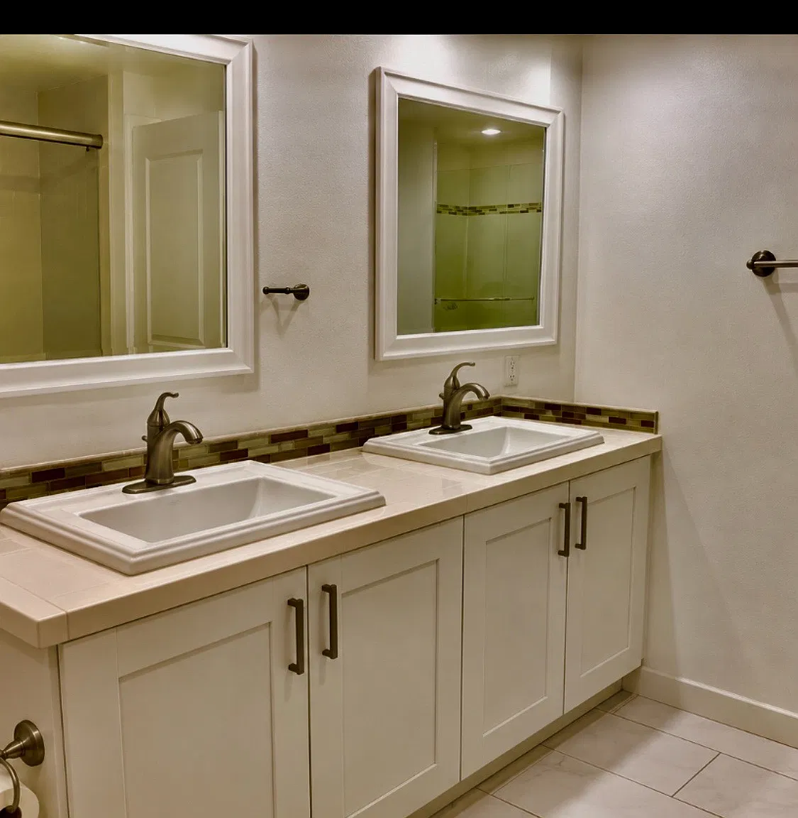 3 bed, 1500 sqft, $4,595 — Photo 3