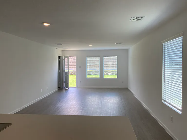 816 Dressage Ln — Photo 5