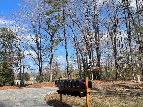 5th image of 15227 Horseshoe Bridge Rd