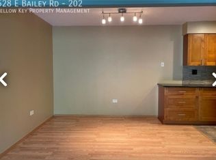 528 E Bailey Rd APT 202, Naperville, IL 60565
