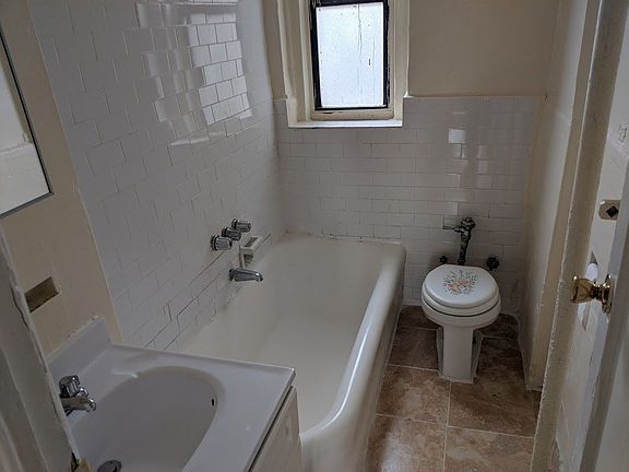 5th image of 788 Arnow Ave APT D7