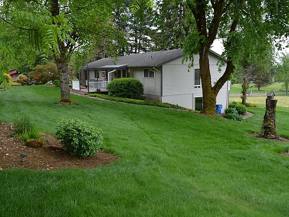 5th image of 18416 NE 136th St