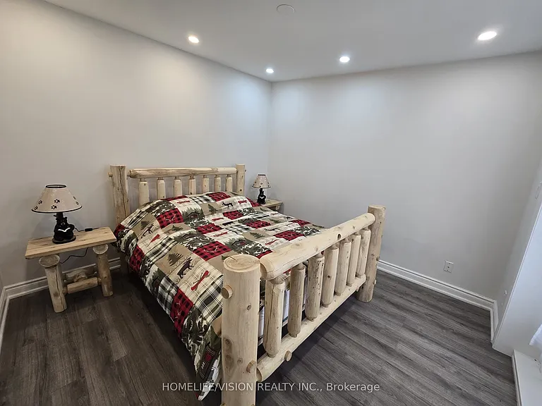 2082 River Rd W — Photo 15