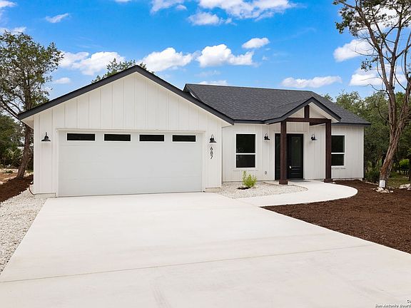 3rd image of 687 Mockingbird Cove