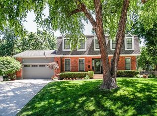 9718 W 115th Ter, Overland Park, KS 66210