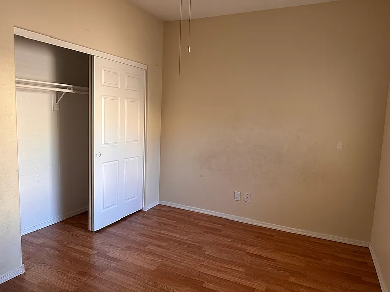 2073 N Arbor Ln — Photo 7