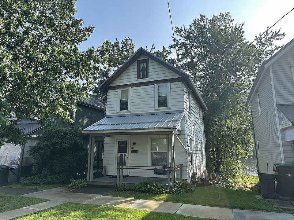 1st image of 504 Elk St