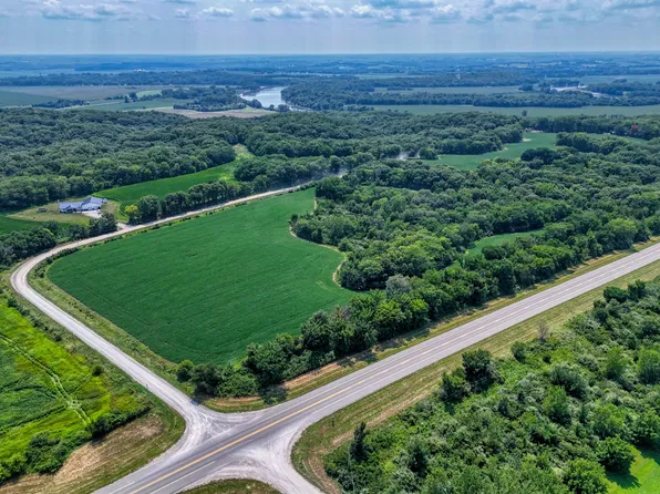 12.36 Gross Acres M L Barrows Ave, Leighton, IA 50143