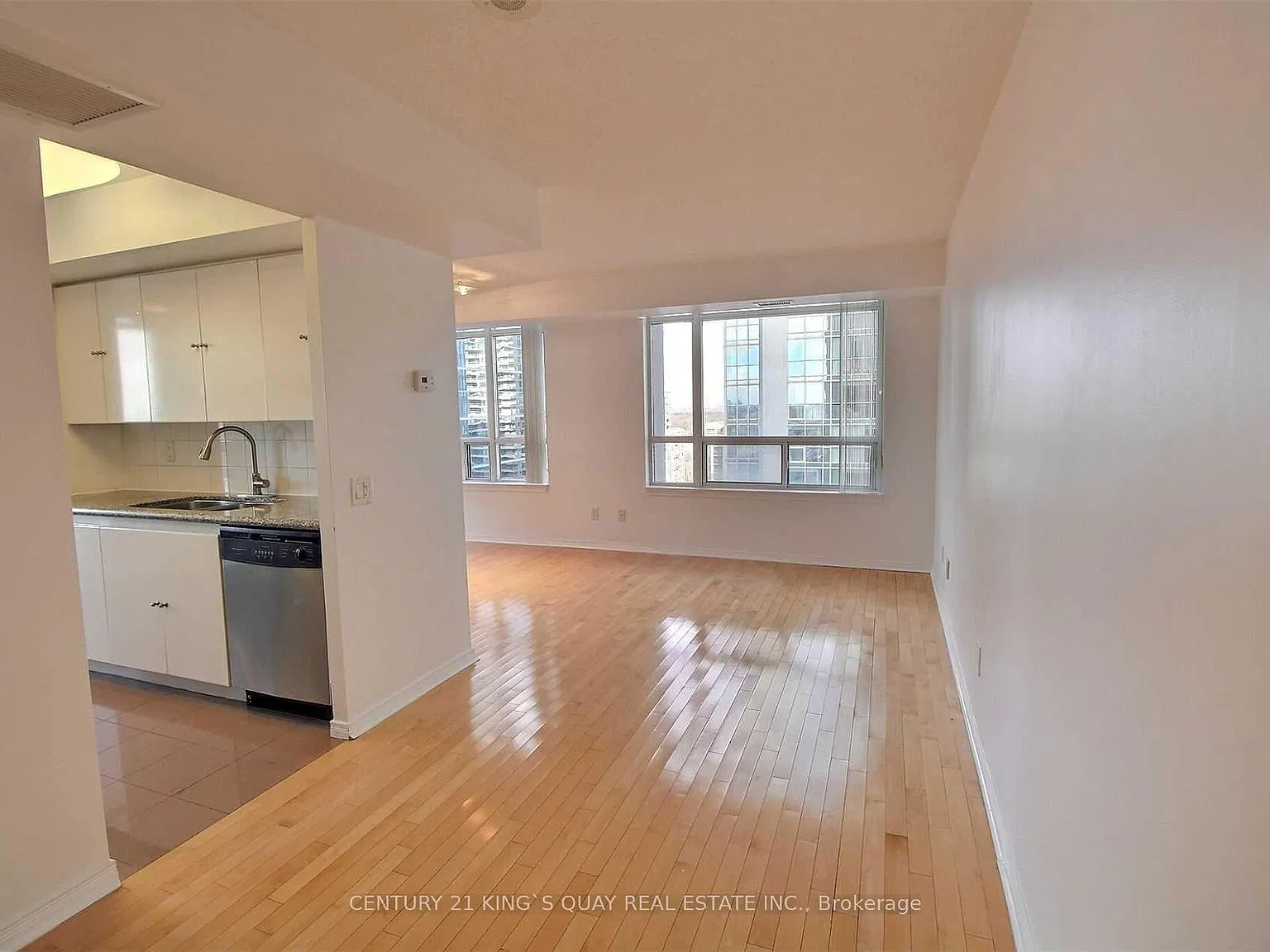 2 bed, $2,900 — Photo 3