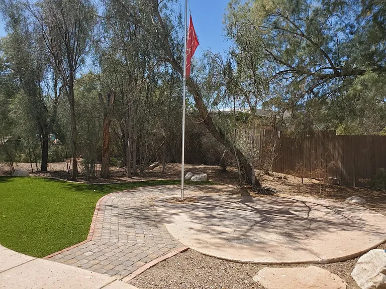 1321 E Mabel St — Photo 4