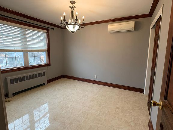 4th image of 4375 Katonah Ave #2