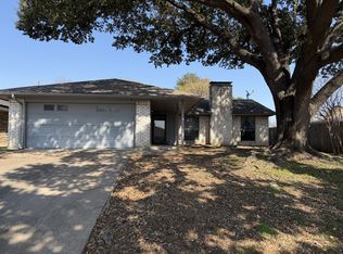 1716 Creek Ridge Ct, Irving, TX