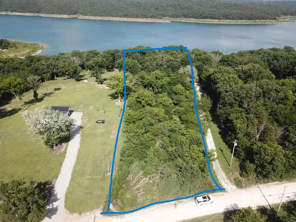 (undisclosed Address), Lead Hill, AR 72644