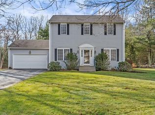 9 Audubon Ln, Coventry, RI 02816