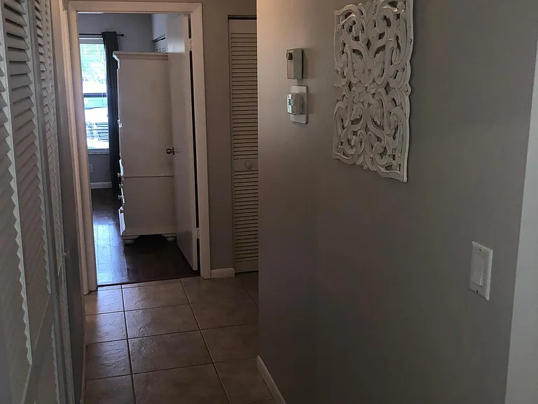 2555 Bedford Mews Dr — Photo 18
