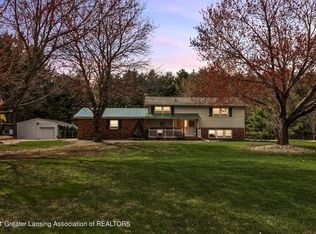 935 Onondaga Rd, Holt, MI 48842