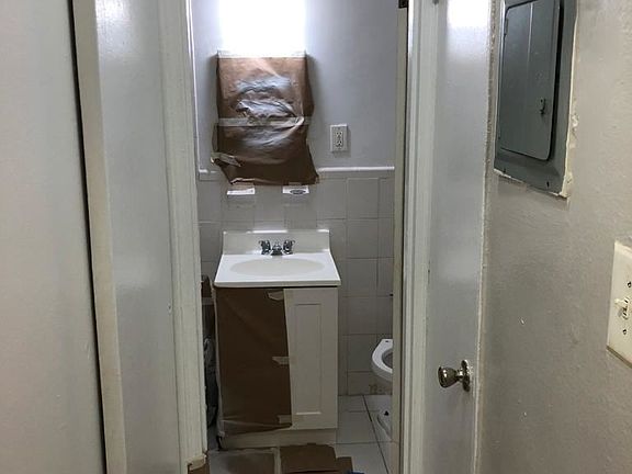 8B56F44B-F797-4BD0-82F8-73091AAC92B4