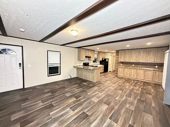 4th image of 3222 Tara Pl