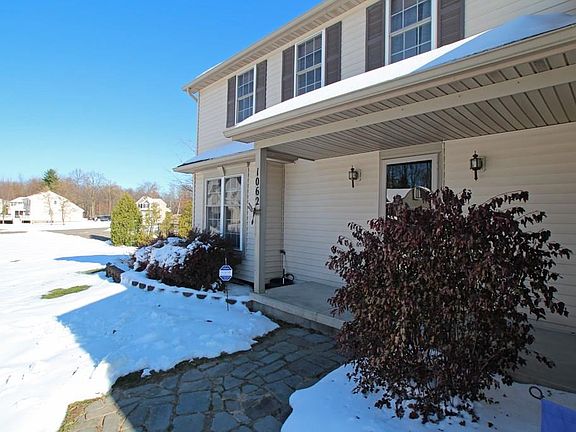 3rd image of 1062 Fawn Wood Dr