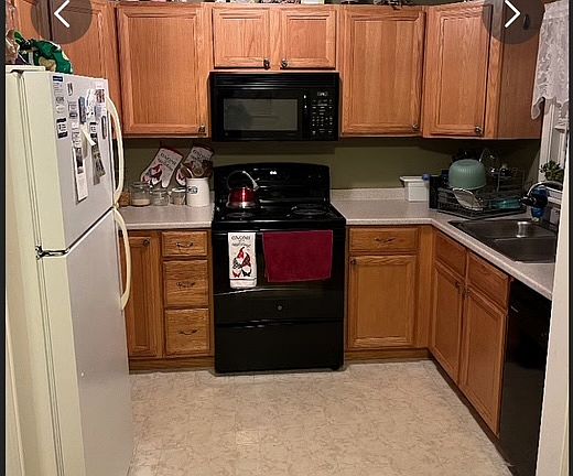 3rd image of 9 Center St APT B
