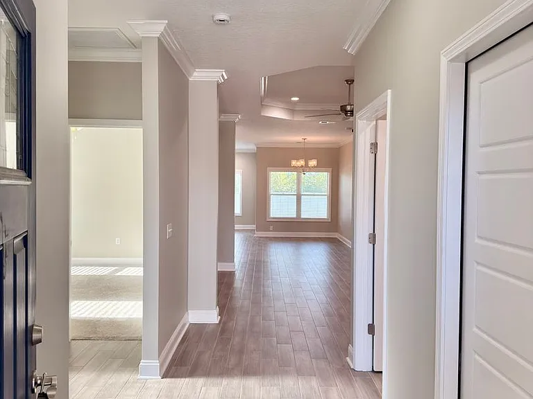 142 The Villas Way — Photo 2
