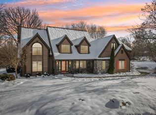 14820 Clare Bridge Ln, Brookfield, WI 53005